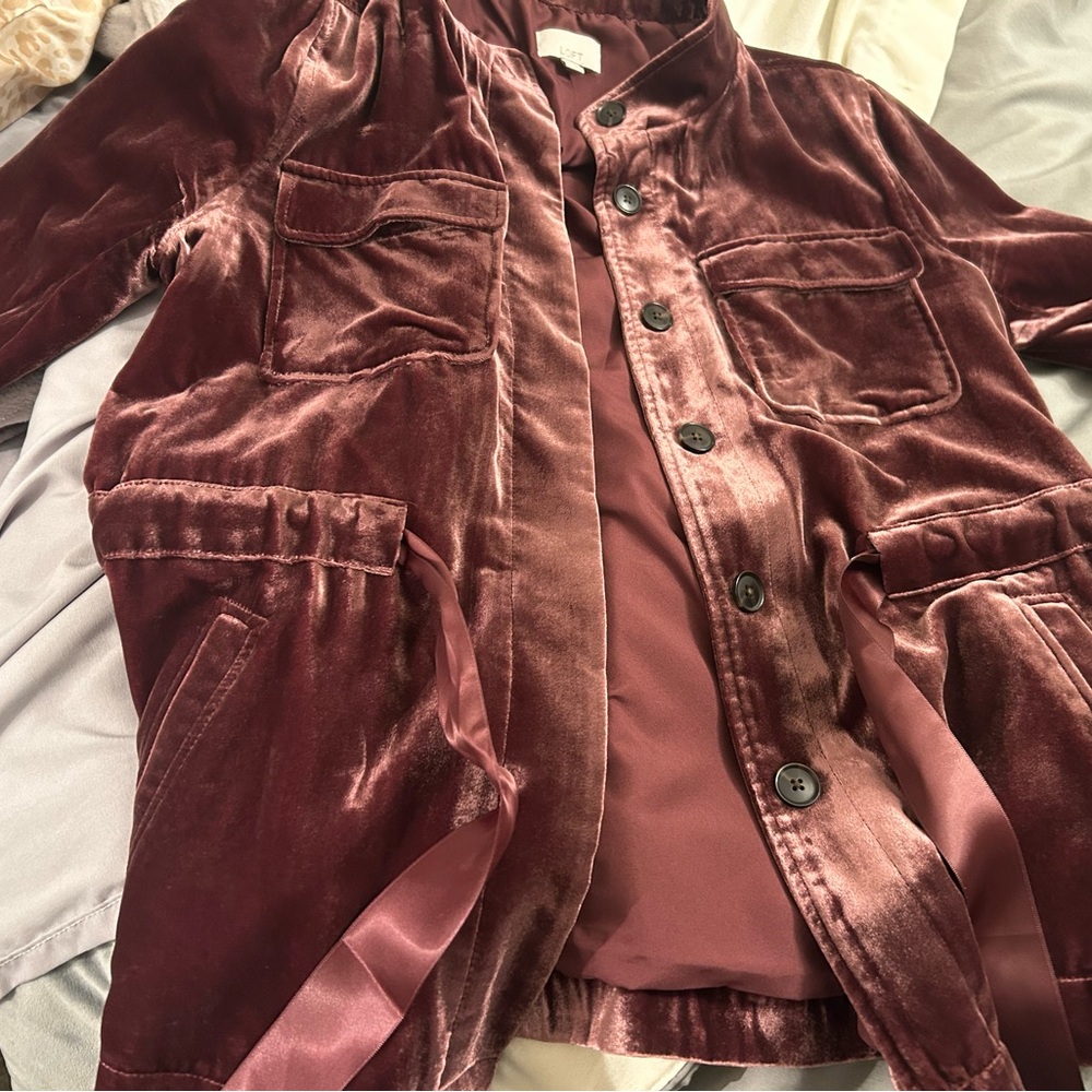 Women's Velvet Jacket in Burgundy